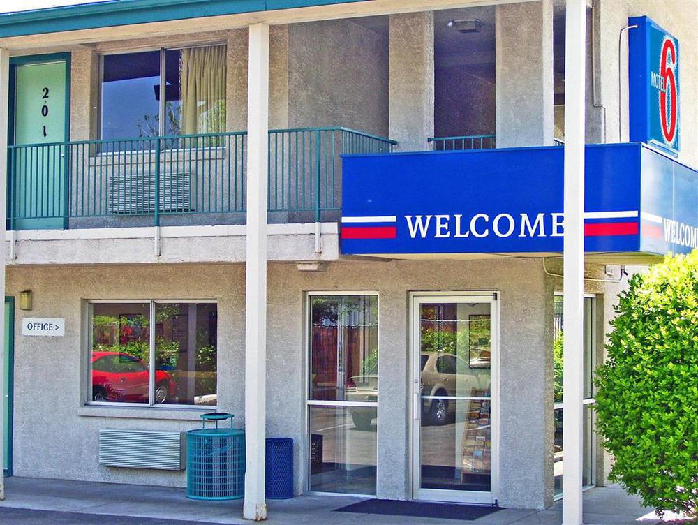 Park By Radisson, 2* Lakewood
